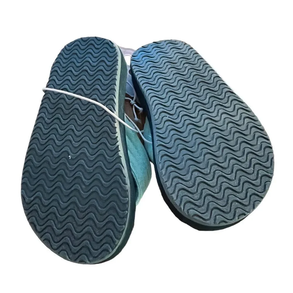 ‎Cat & Jack girl’s NWT flip flops